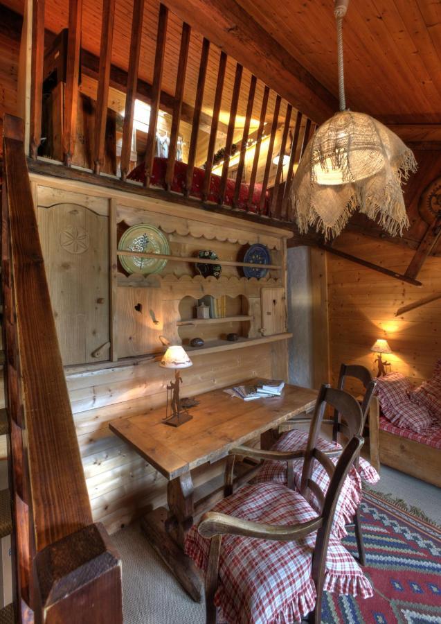 Les Chalets-Hotel De La Croix-Fry Манигод Стая снимка